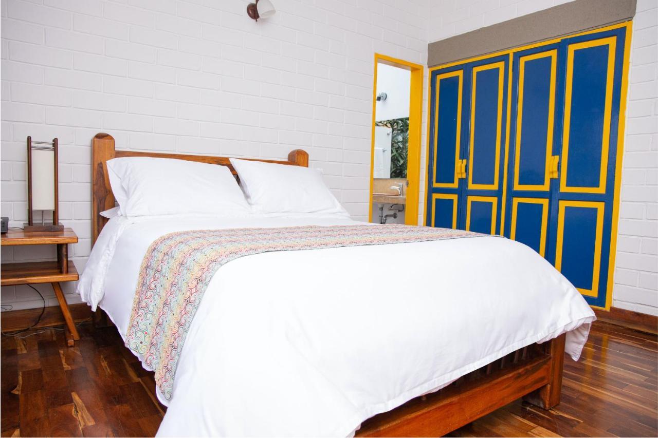 Termales El Otono Hotel Manizales Exterior photo A bedroom at the hotel