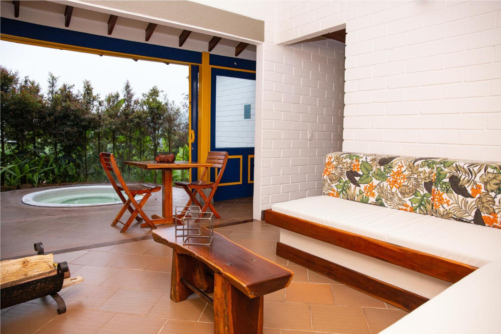 Termales El Otono Hotel Manizales Exterior photo A room at the hotel